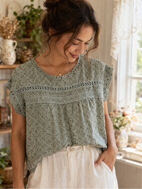 Mine Sage Green Floral Lace Trim Boho Blouse Top Size Large Cottagecore
